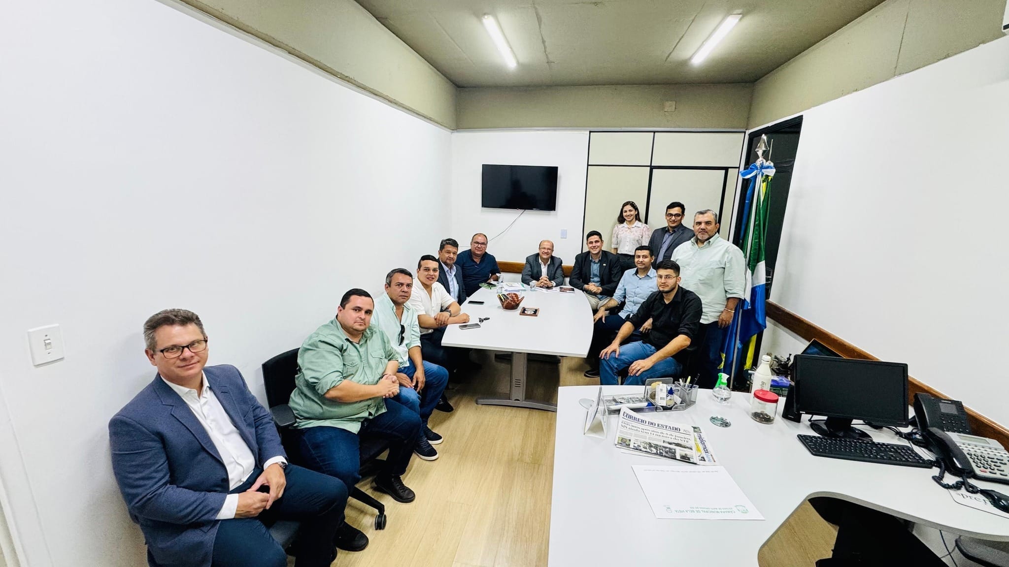 Em busca de recursos para Bela Vista, vereadores se reúnem com governador em exercício Barbosinha