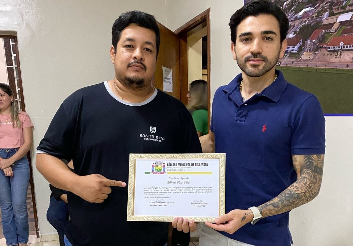 Bela Vista: Vereador Fleitas entrega Moção de Aplausos ao proprietário do Supermercado Santa Rita