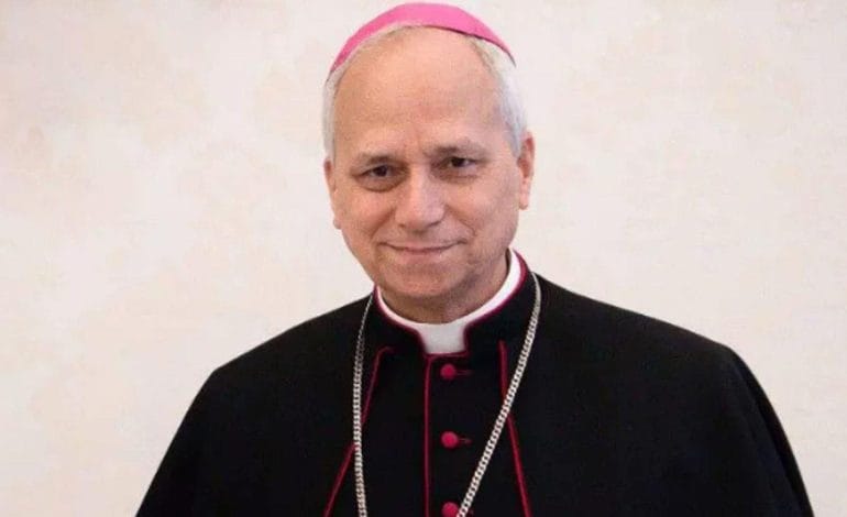 Cardeal norte-americano Robert Prevost é o novo papa, confira
