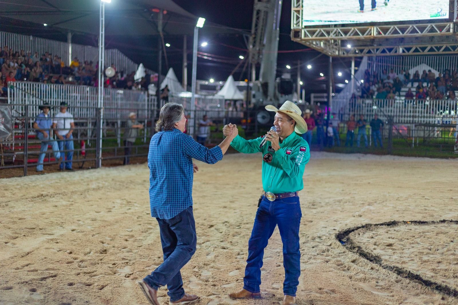 Deputado Caravina promove sessão solene em homenagem aos profissionais do rodeio