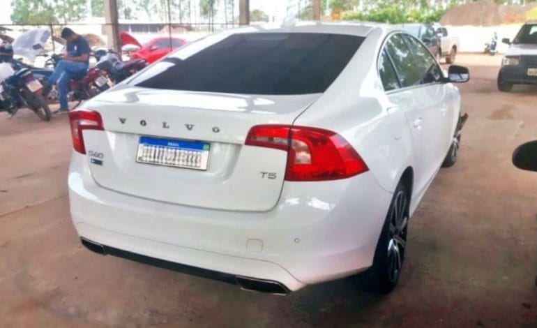 Volvo S60 e moto econômica estão entre os lotes de leilão do Detran-MS que recebe lances até dia 17