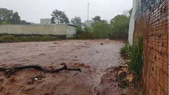 Alerta laranja: temporal e até granizo devem atingir 66 cidades em Mato Grosso do Sul