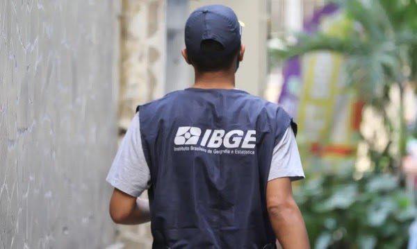 IBGE abre 9.590 vagas com salários de até R$ 3,3 mil; veja como se inscrever