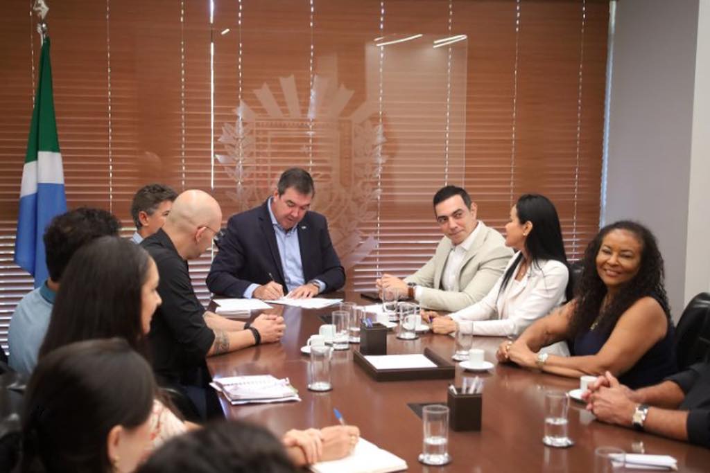 Estado autoriza concurso com 2 mil vagas para professores