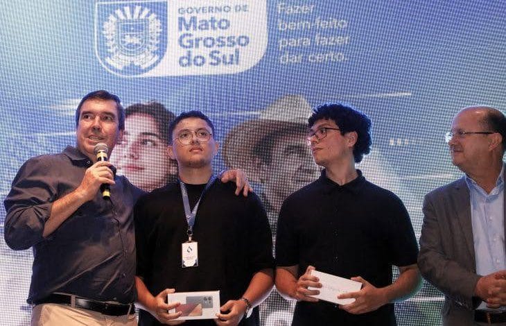 Em parceria inédita com Google, Governo de MS vai oferecer inteligência artificial nas escolas e criar CEP Rural